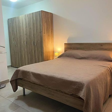 Modern Apartment In Marsaskala Exteriör bild