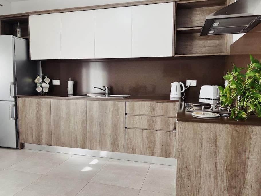 Modern Apartment In Marsaskala Exteriör bild